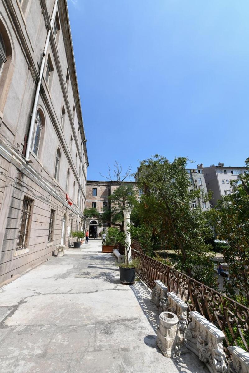 Taksim Private Terrace Close to Antique Store Galata Port Cihangir