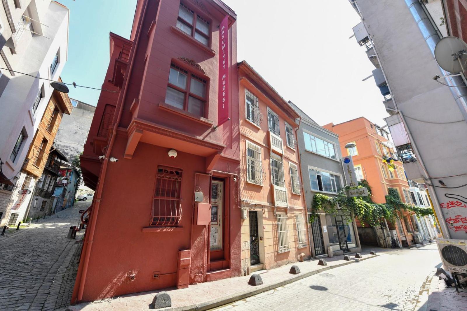 Taksim Private Terrace Close to Antique Store Galata Port Cihangir