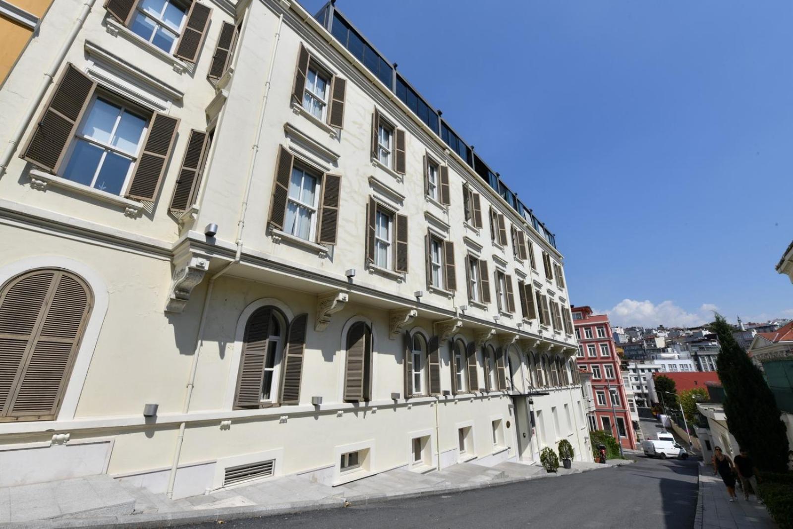 Taksim Private Terrace Close to Antique Store Galata Port Cihangir