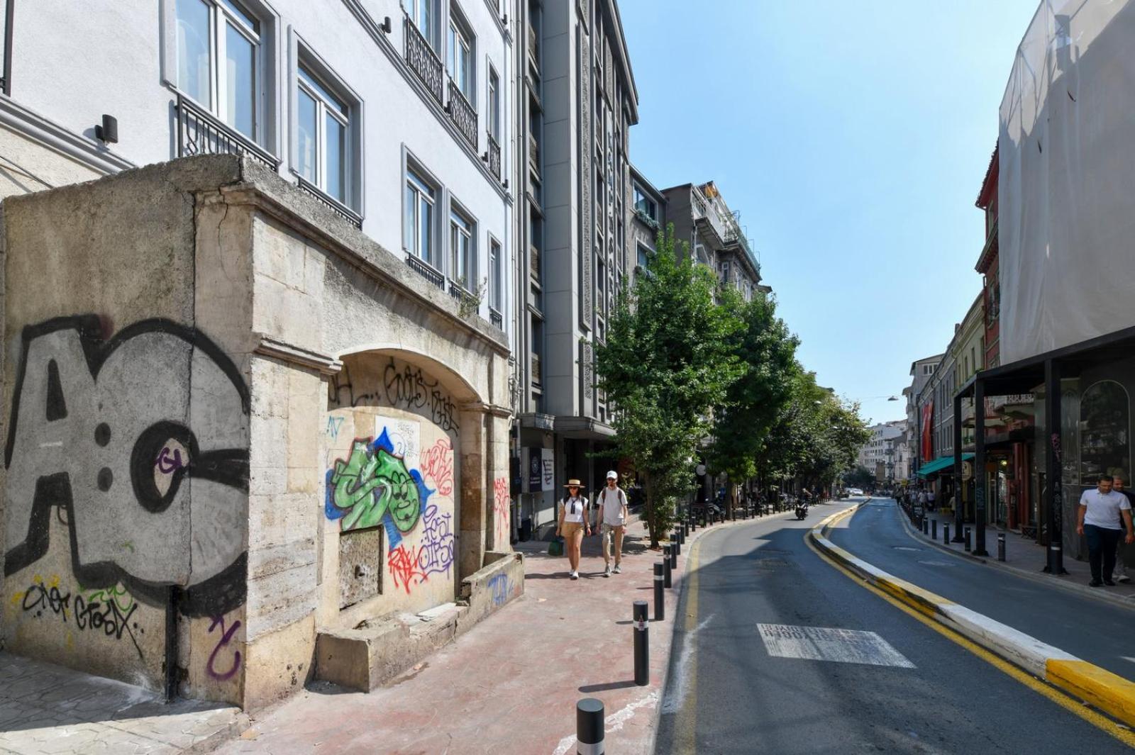 Taksim Private Terrace Close to Antique Store Galata Port Cihangir