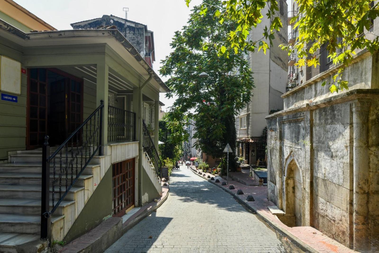 Taksim Private Terrace Close to Antique Store Galata Port Cihangir