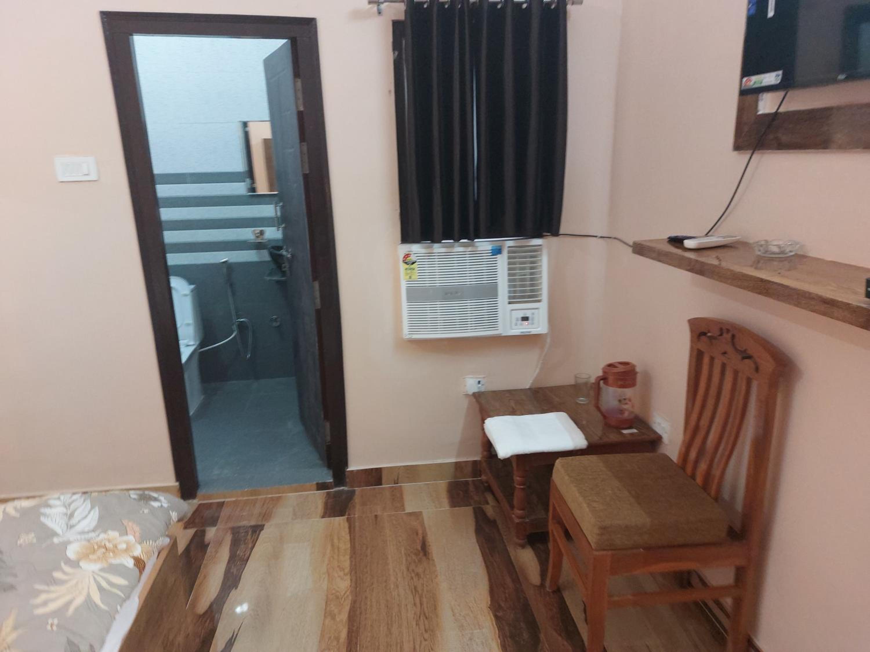 La Casa Inn Guest House, Barabanki view 2