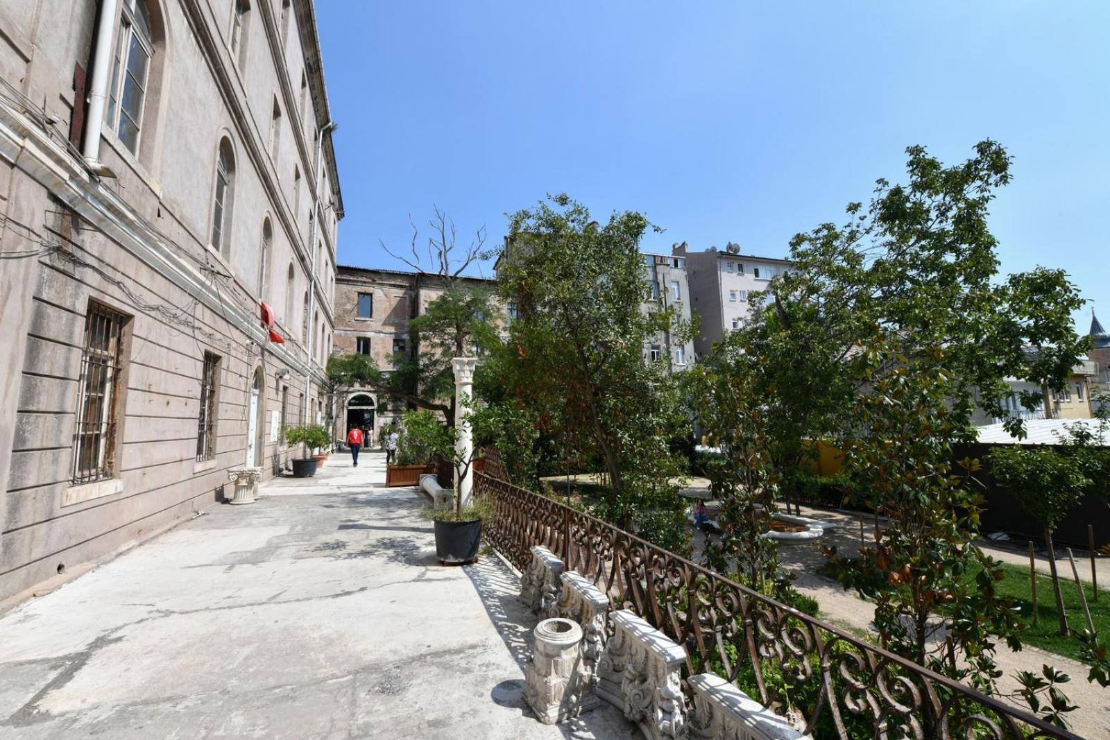 Taksim Private Terrace Close to Antique Store Galata Port Cihangir