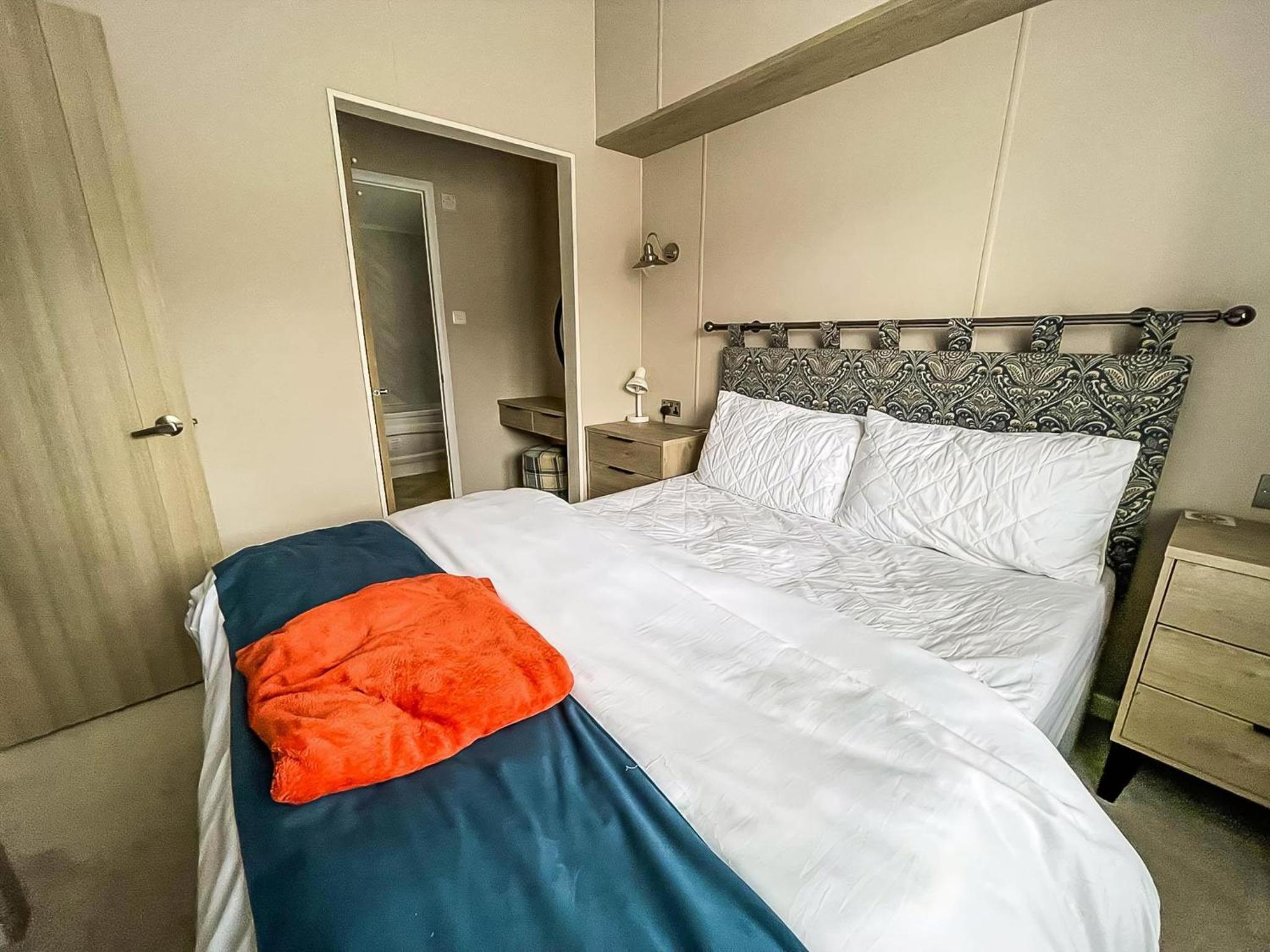 Beautiful Lodge With Decking At Azure Seas In Suffolk, Sleeps 6 Ref 32217Og view 2