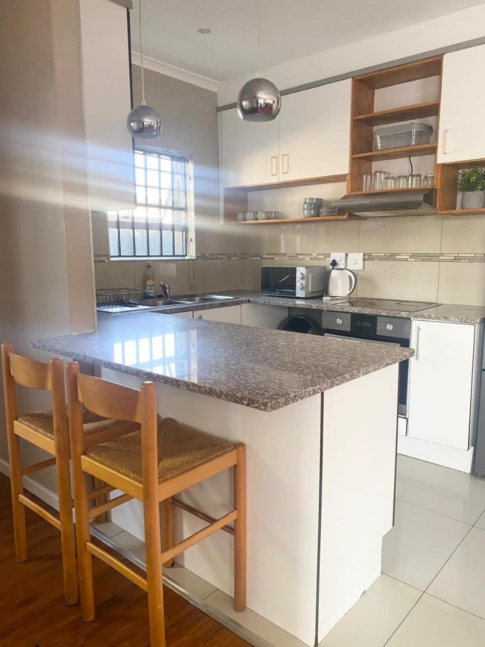 Villa Italia accommodation and car rentals Pty(Ltd)