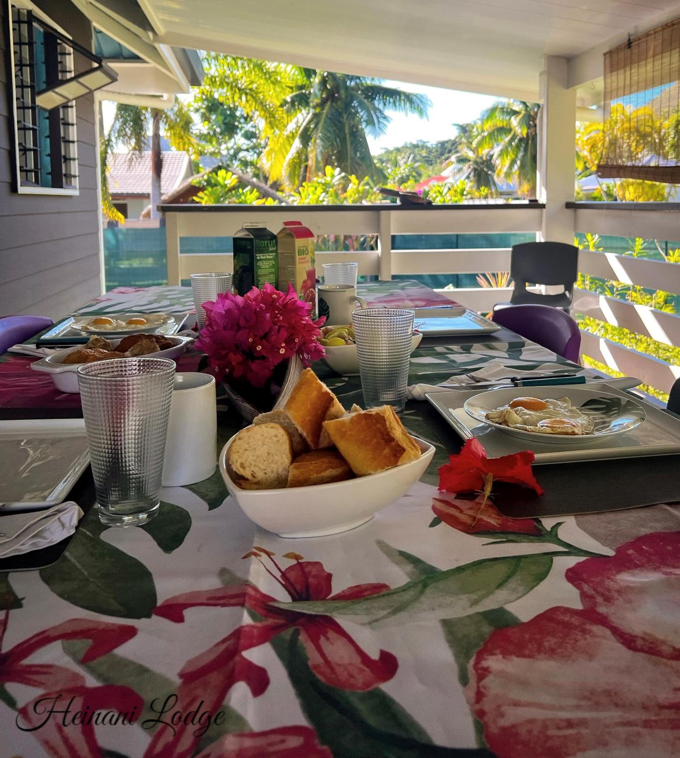 Heinani Lodge Tiahura