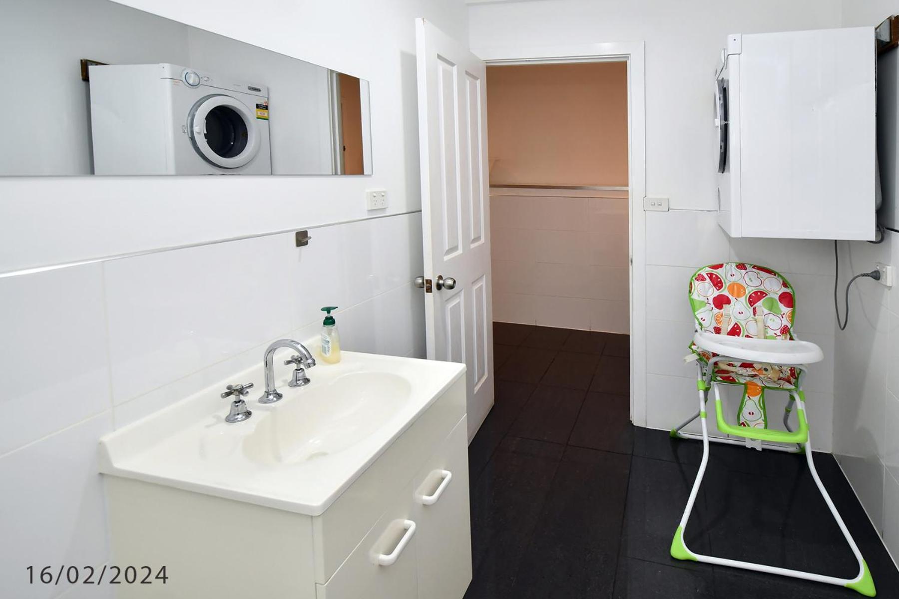 3 Bedroom 2 Bathroom Heathfield Avenue Salamanca 50m