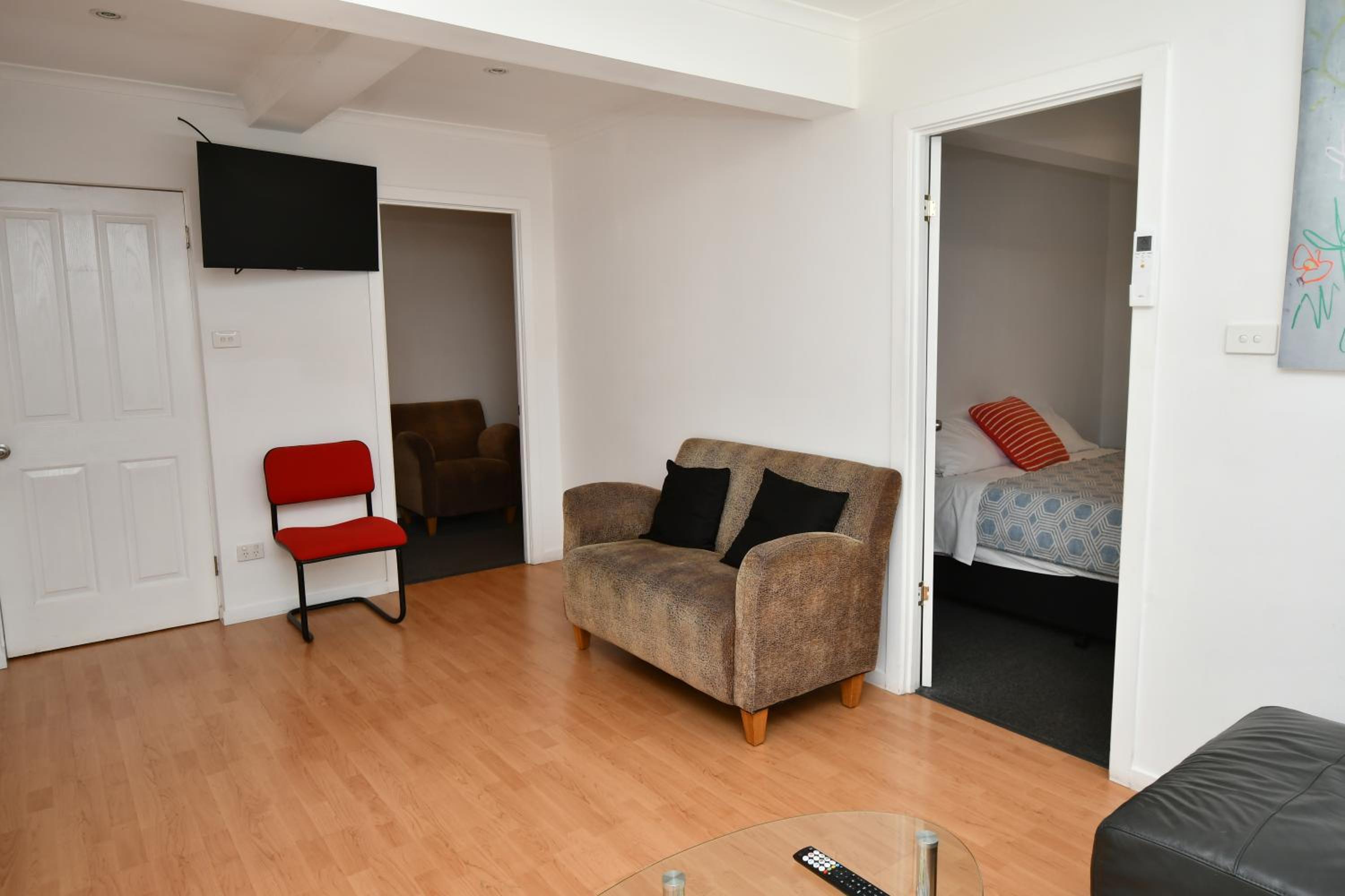 3 Bedroom 2 Bathroom Heathfield Avenue Salamanca 50m