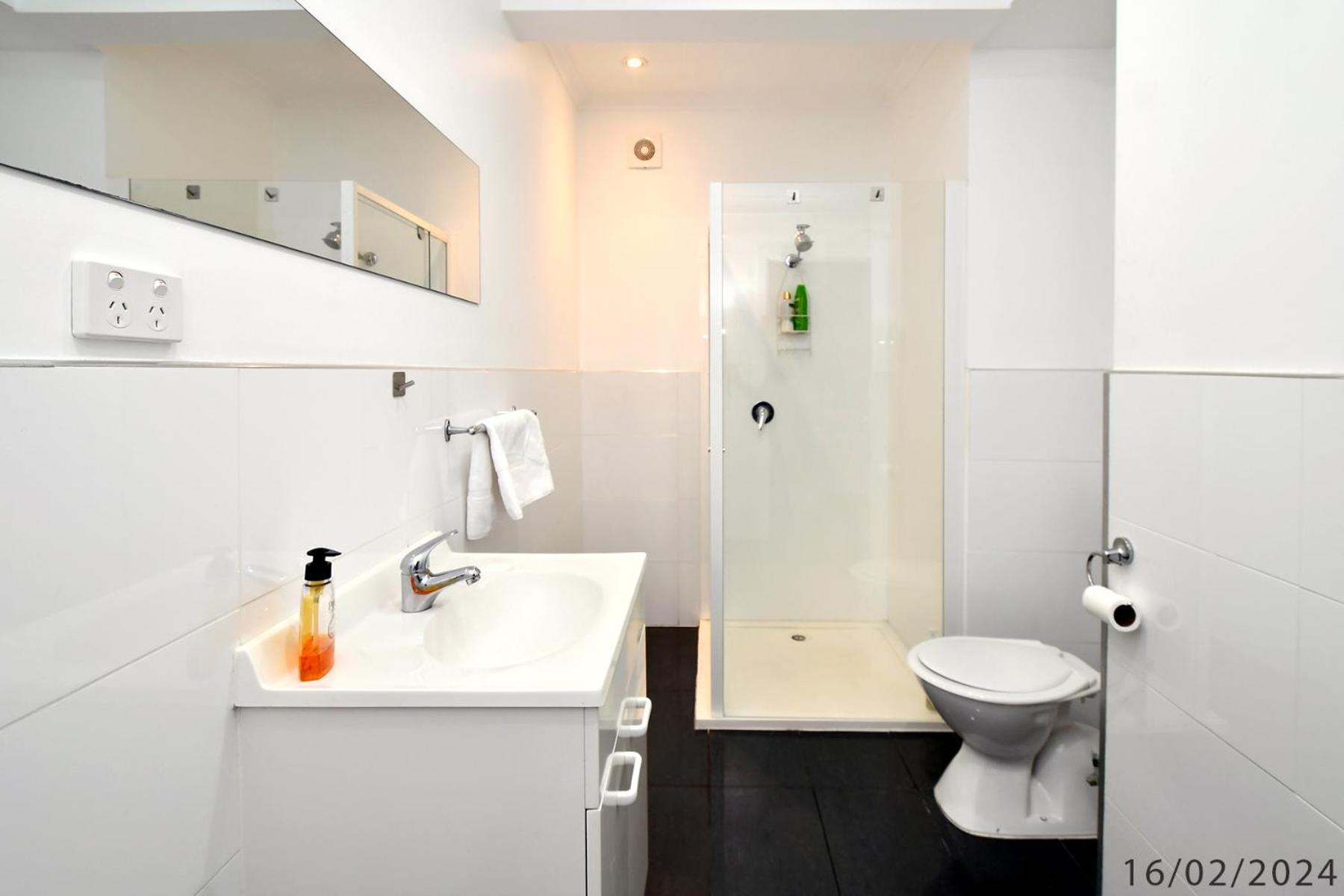 3 Bedroom 2 Bathroom Heathfield Avenue Salamanca 50m