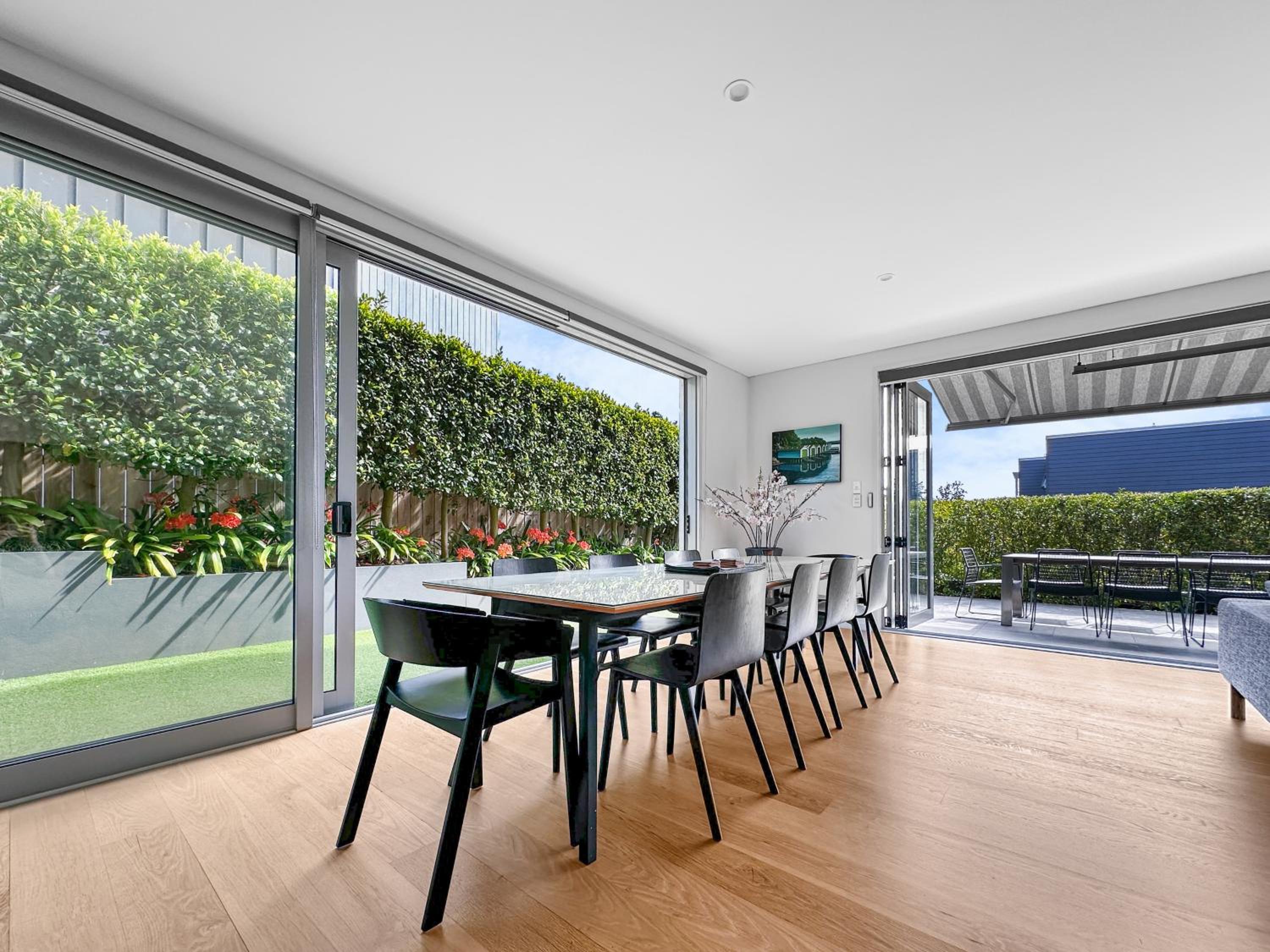 Orakei Oasis l Quality 3 Bed House inc Views view 5