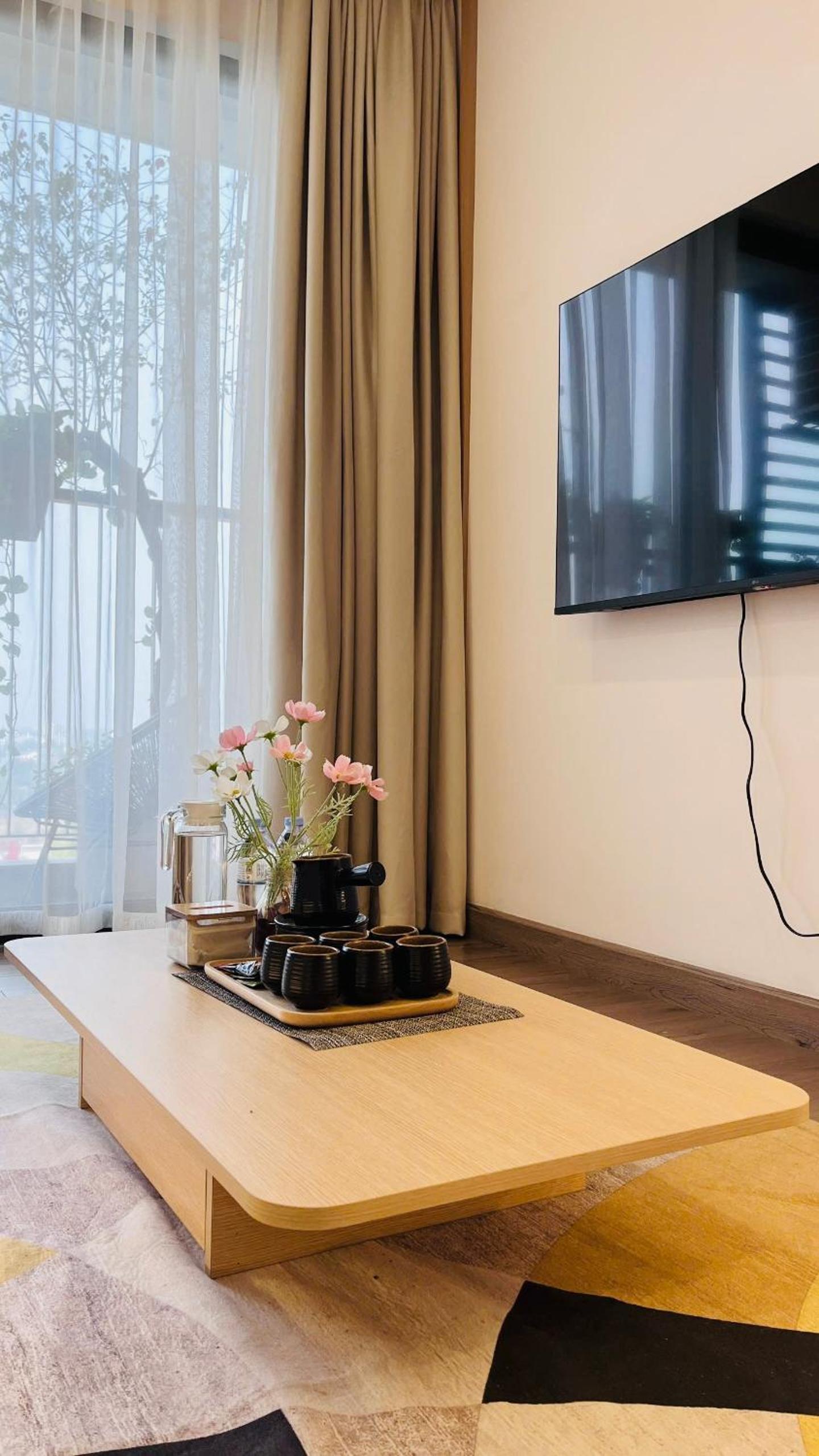Củi Homestay Oasis Ecopark view 2