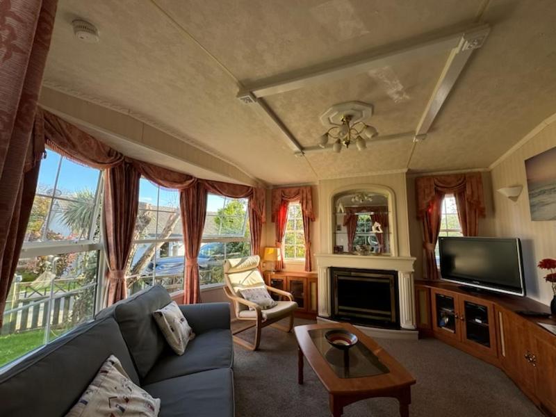 “Ty Hir Caravan” Moelfre view 4