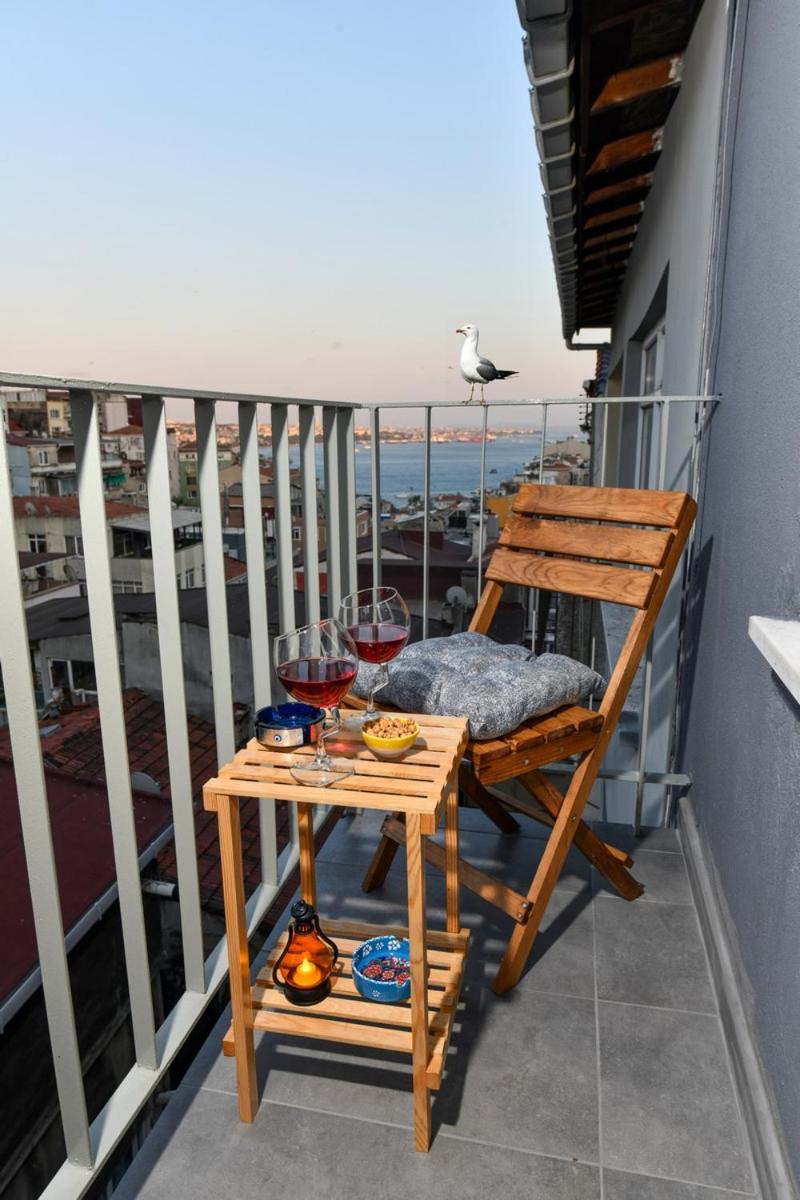 The Maiden Tower From Your Bedroom Romantic View, In Taksim Square
