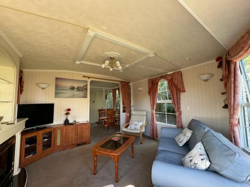 “Ty Hir Caravan” Moelfre view 3