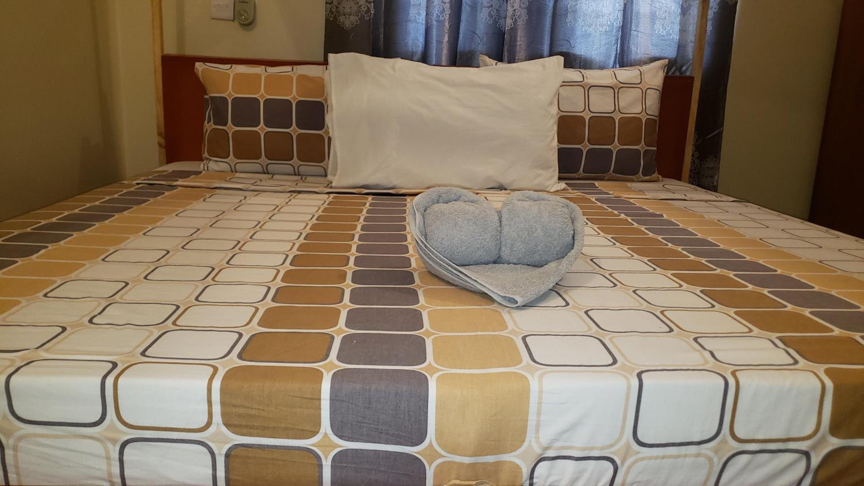 L&j modern backpackers BnB