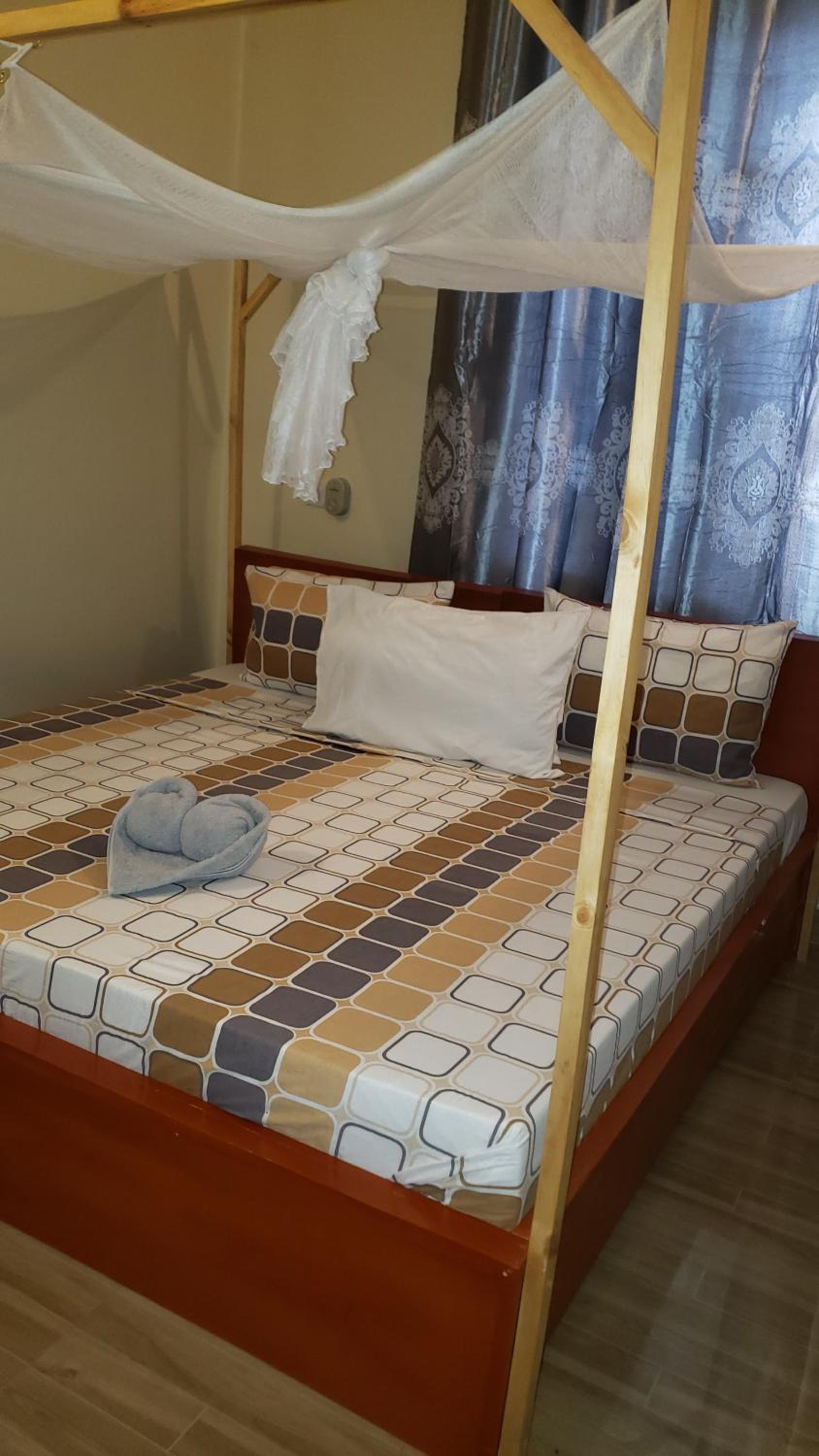 L&j modern backpackers BnB