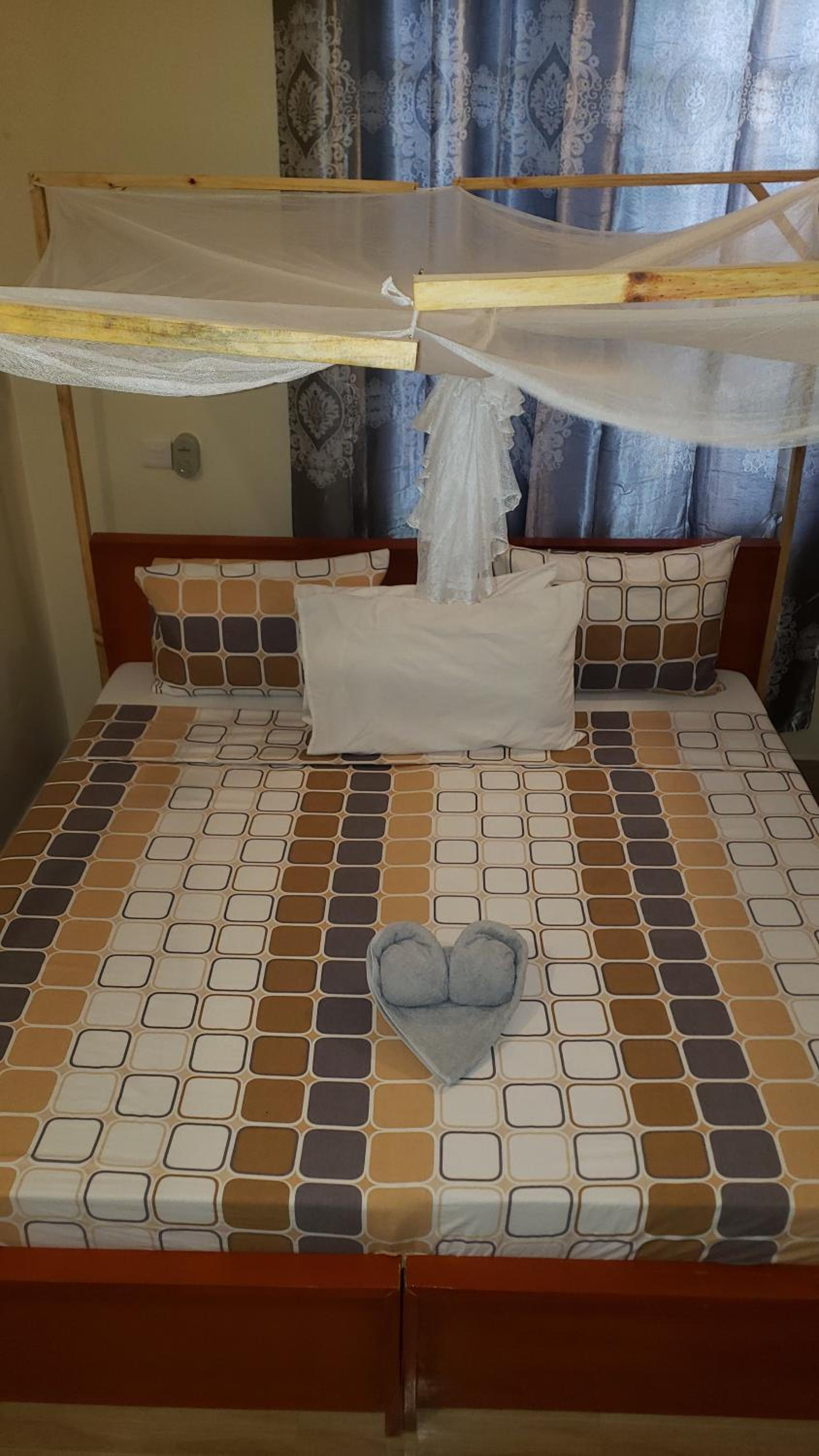 L&j modern backpackers BnB