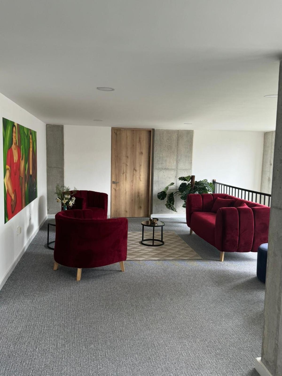 Excutive Studio-Torre Magna