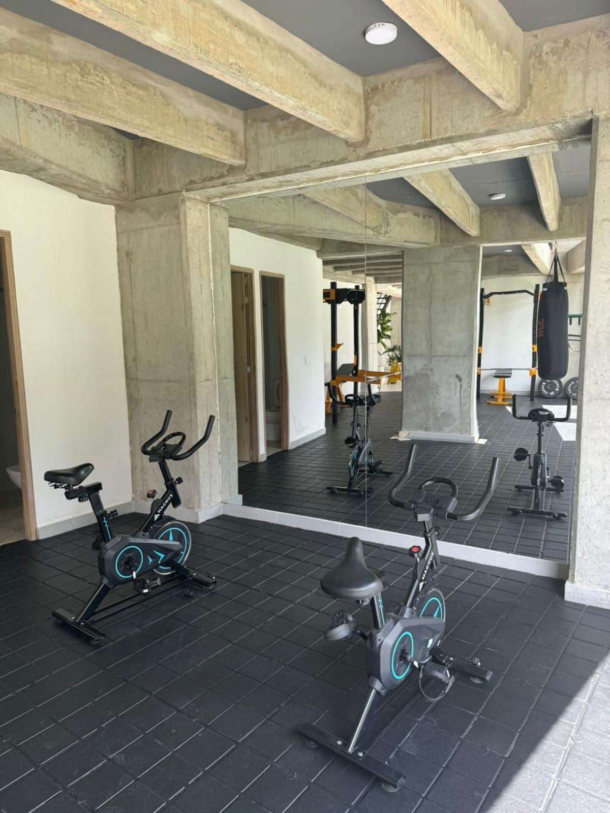 Excutive Studio-Torre Magna