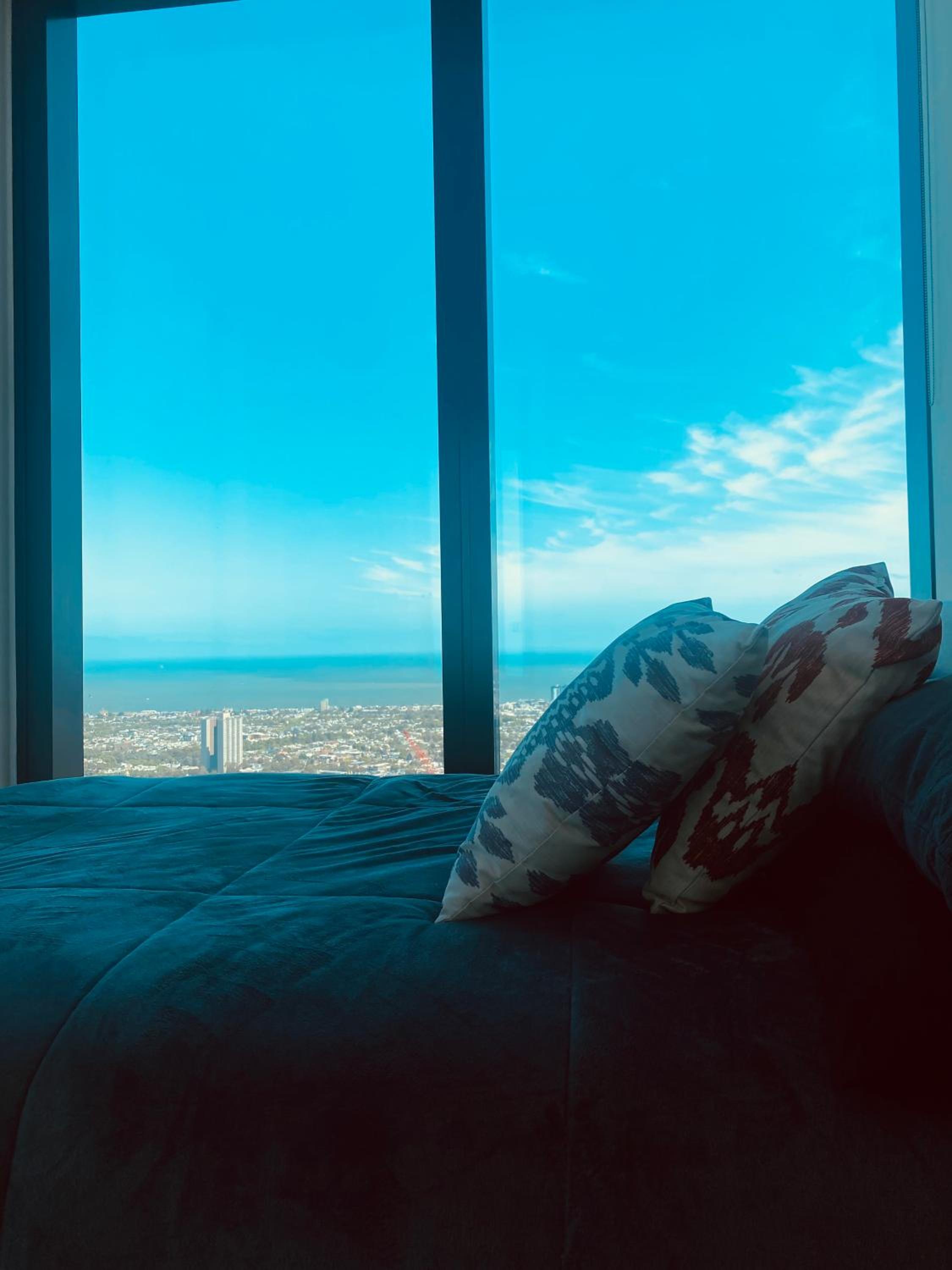 Sky Home - Ocean view 2 BR with Sunrise and Sunset views