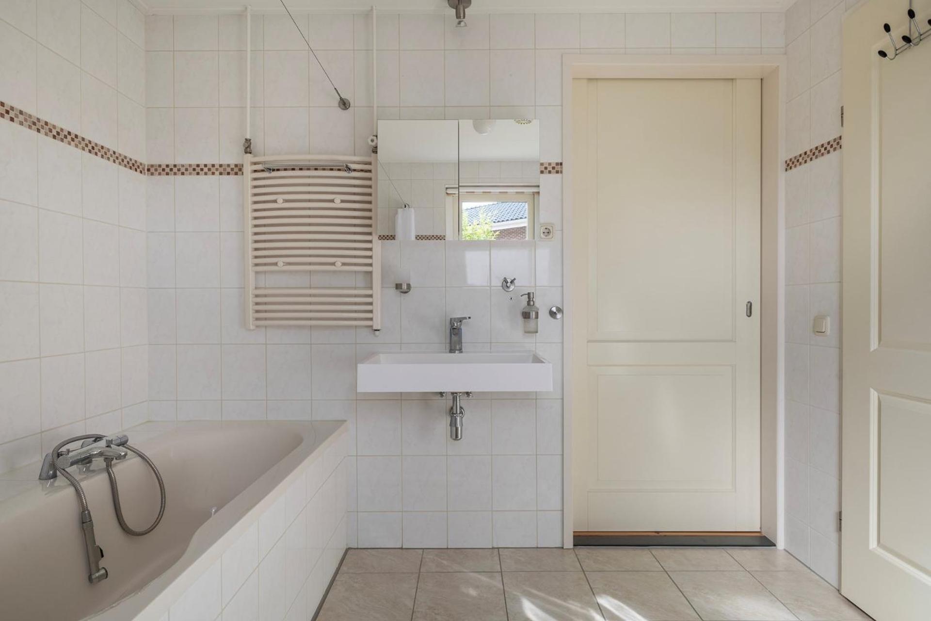 Komfortables Ferienhaus mit Garten, Weitblick und Whirlpool