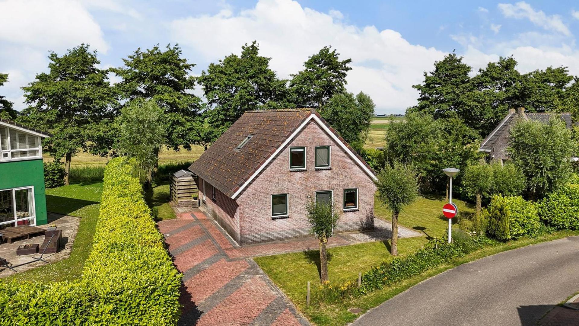 Komfortables Ferienhaus mit Garten, Weitblick und Whirlpool