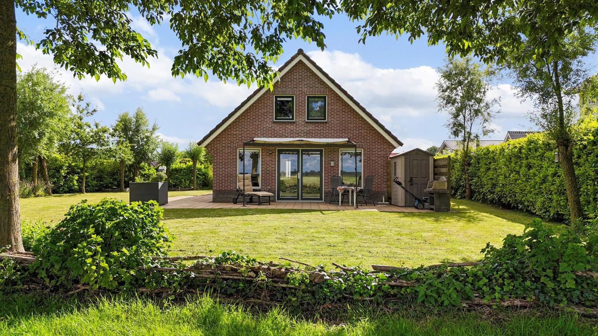 Komfortables Ferienhaus mit Garten, Weitblick und Whirlpool