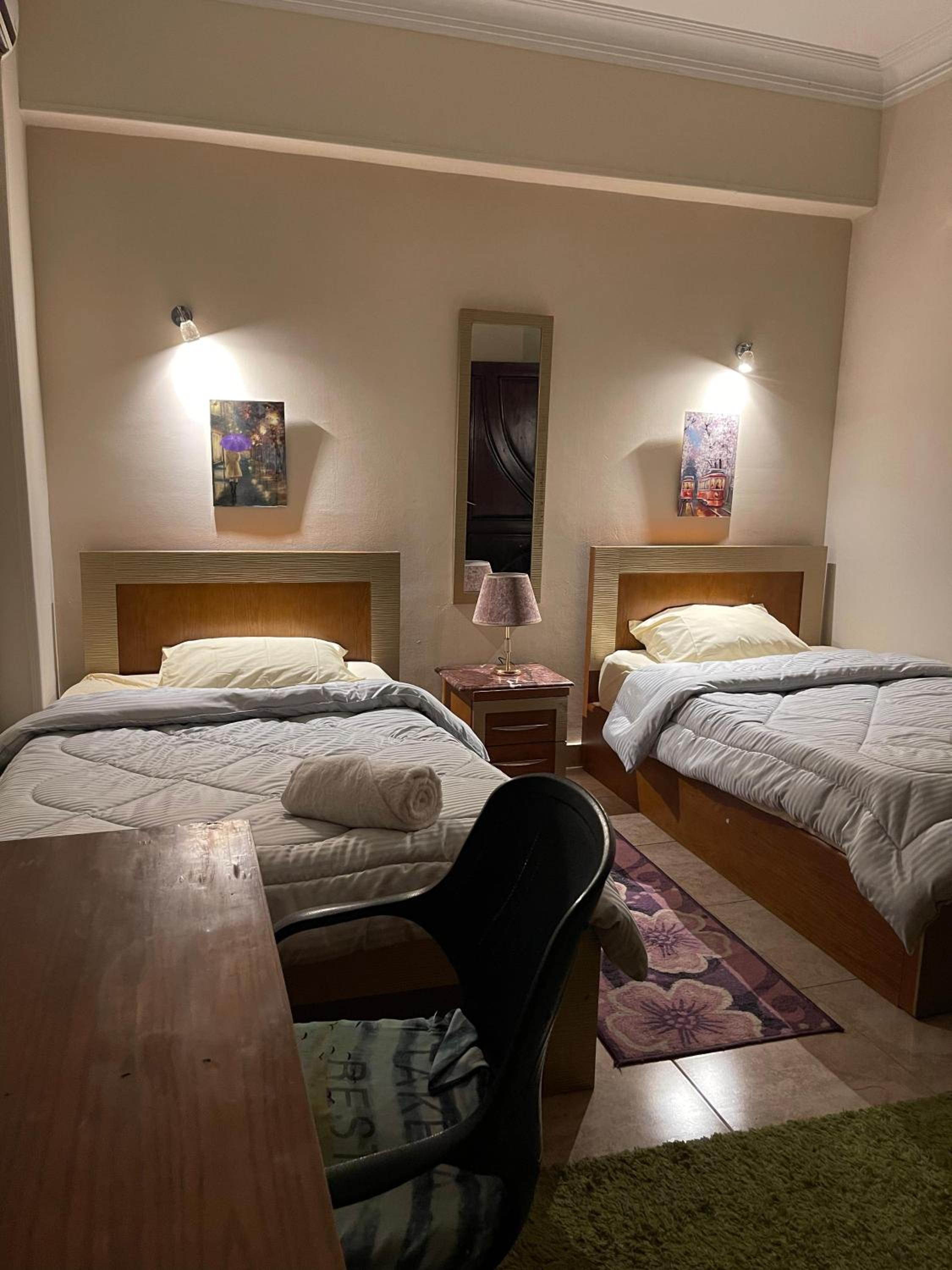 2BR Spacious Apt Prime Location New Cairo