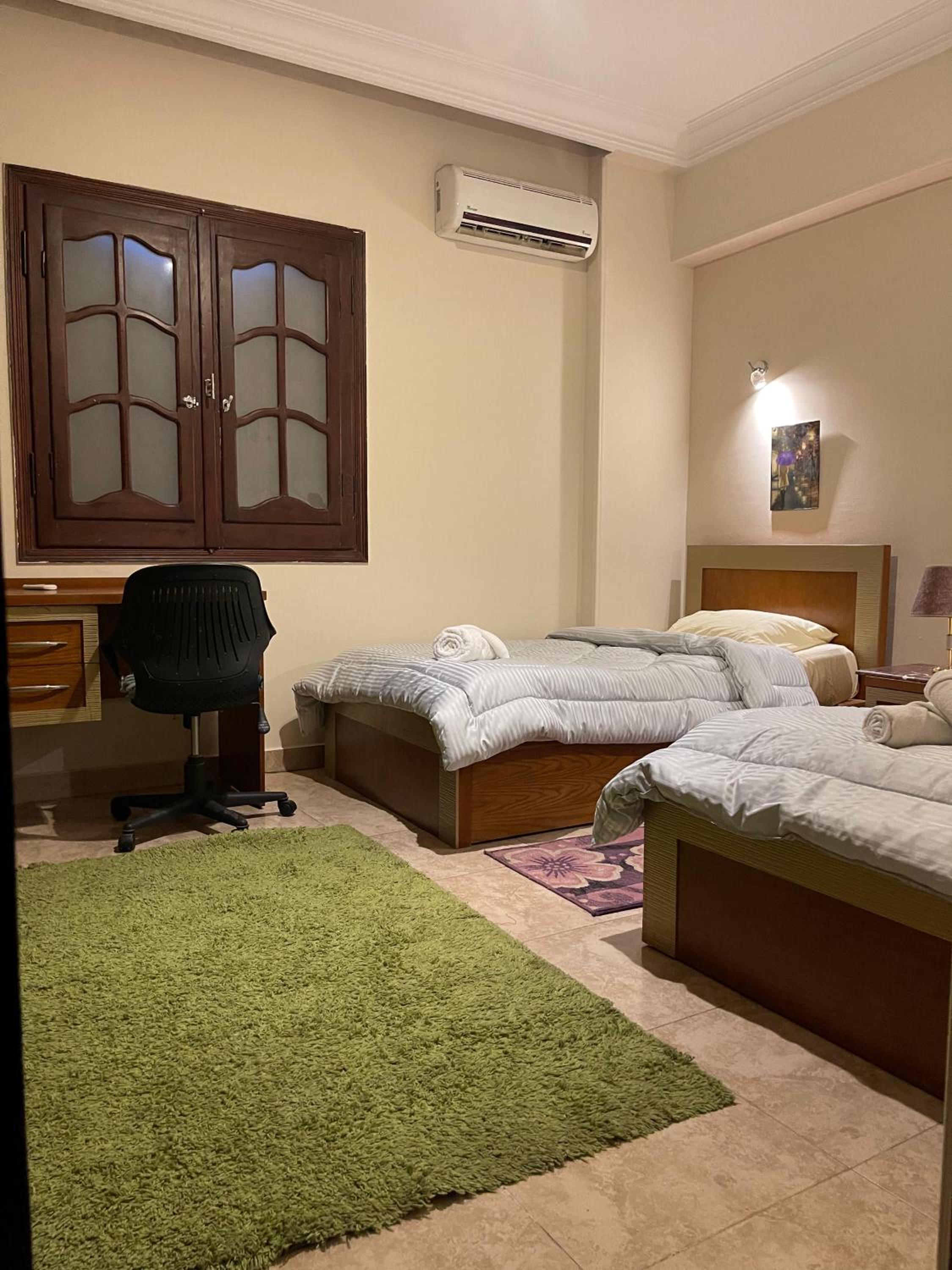 2BR Spacious Apt Prime Location New Cairo