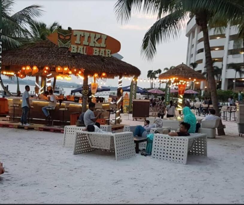 Bay Point Love Bed Danga Bay