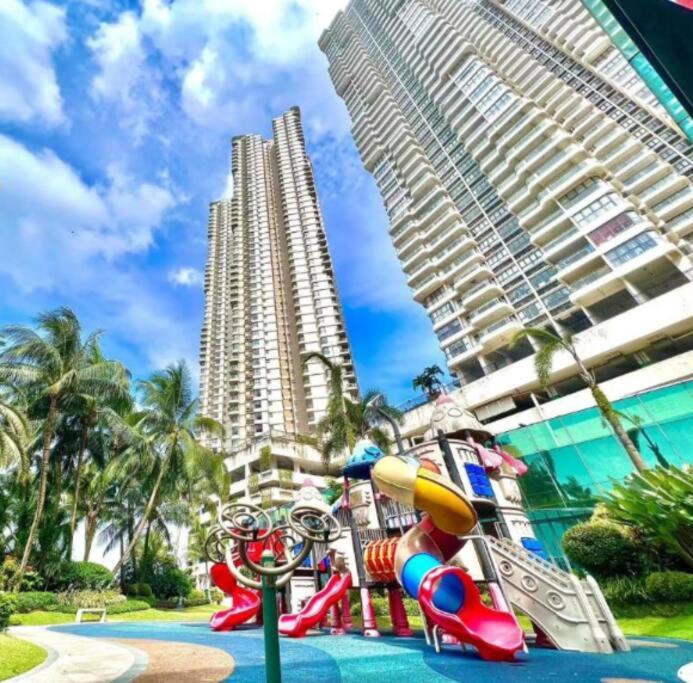 Bay Point Love Bed Danga Bay