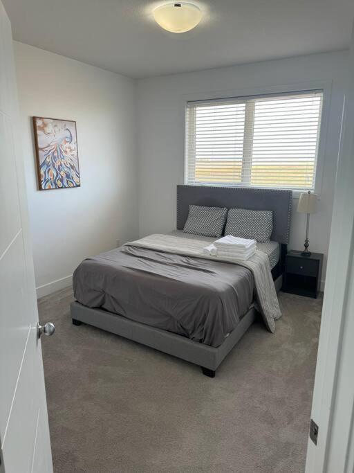 Spacious 3 bed 2 bath with attached garage