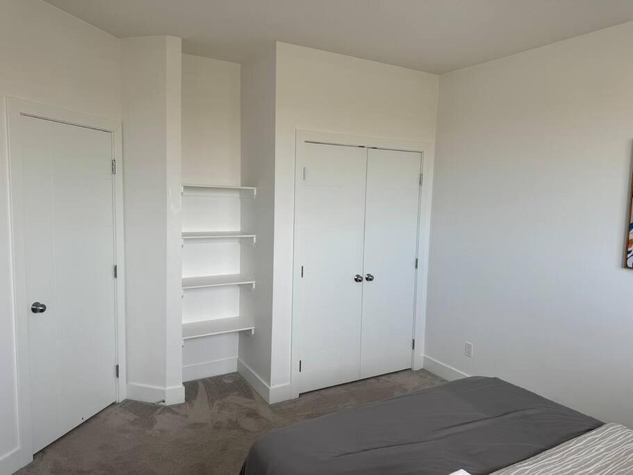 Spacious 3 bed 2 bath with attached garage