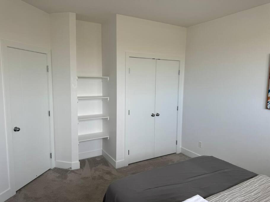 Spacious 3 bed 2 bath with attached garage