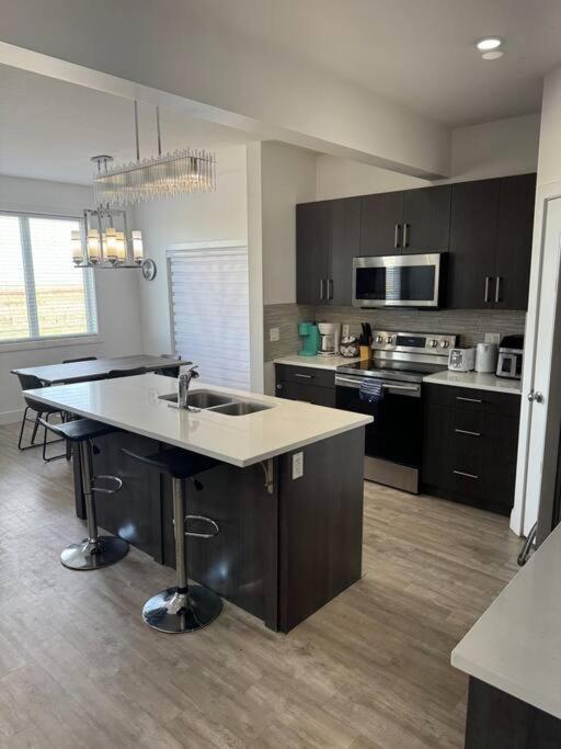 Spacious 3 bed 2 bath with attached garage