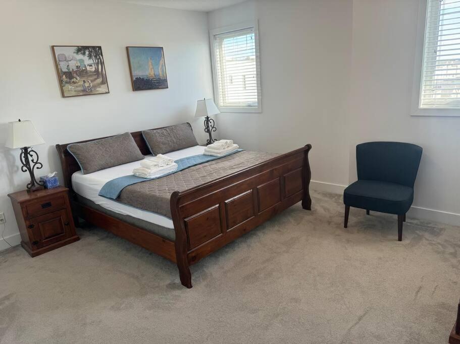 Spacious 3 bed 2 bath with attached garage