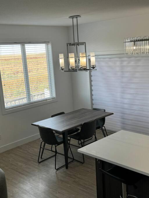 Spacious 3 bed 2 bath with attached garage