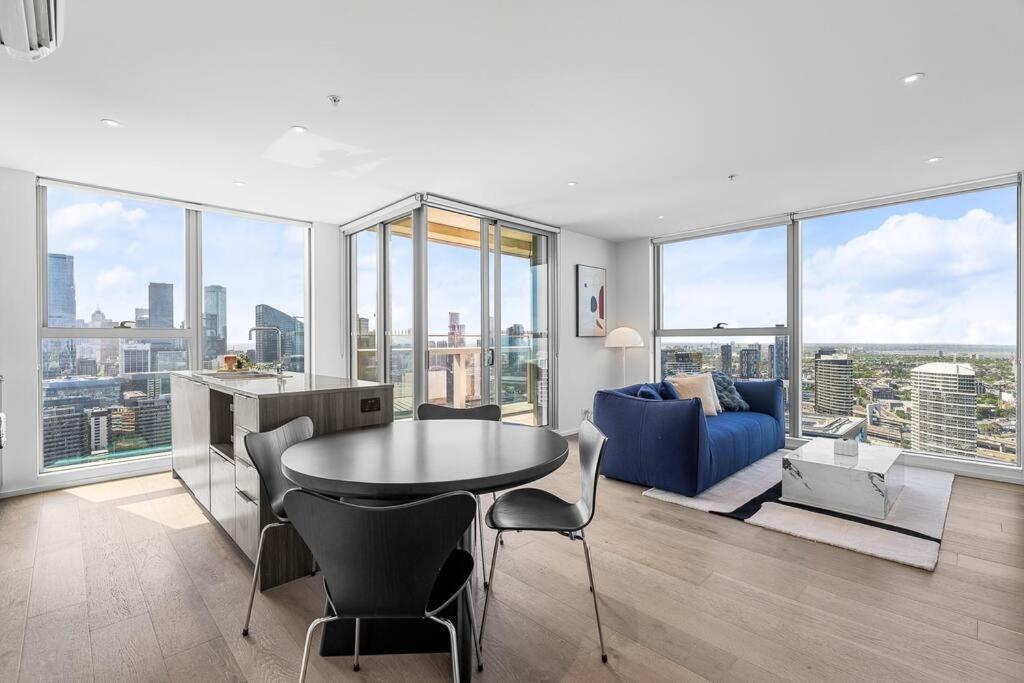 City Luxe Living 3B2B2C-36F at VictoriaHarbour