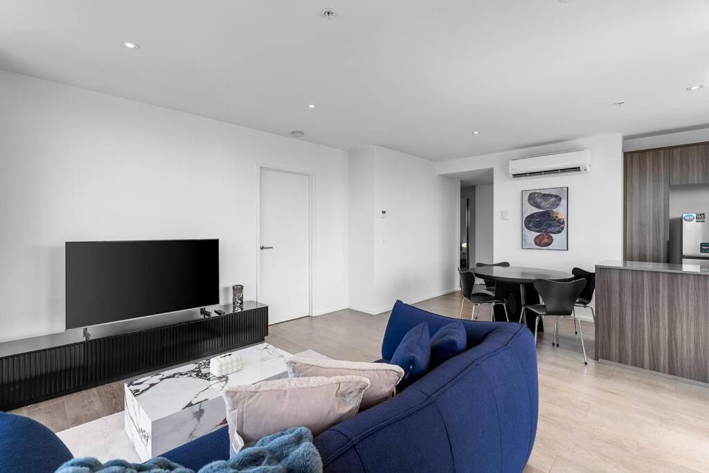 City Luxe Living 3B2B2C-36F at VictoriaHarbour