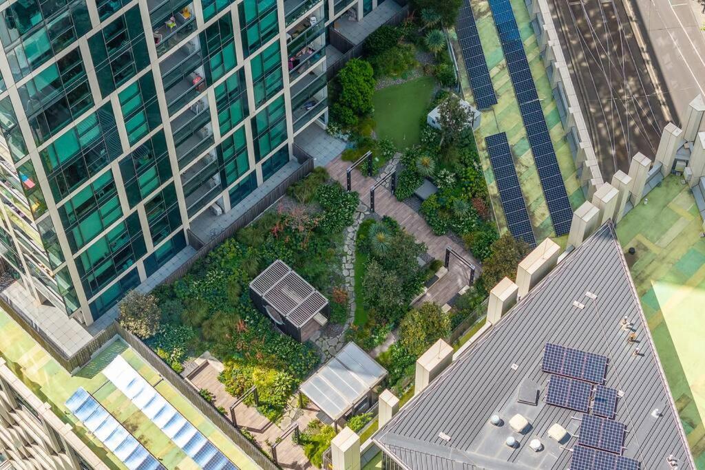 City Luxe Living 3B2B2C-36F at VictoriaHarbour