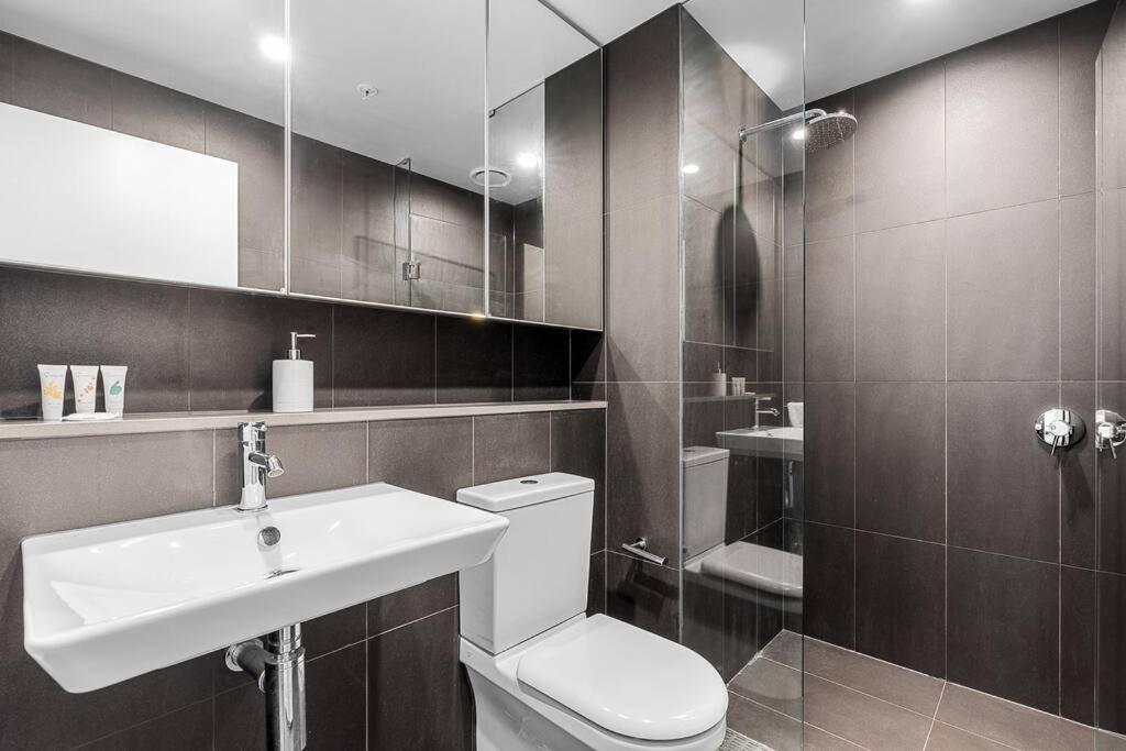 City Luxe Living 3B2B2C-36F at VictoriaHarbour