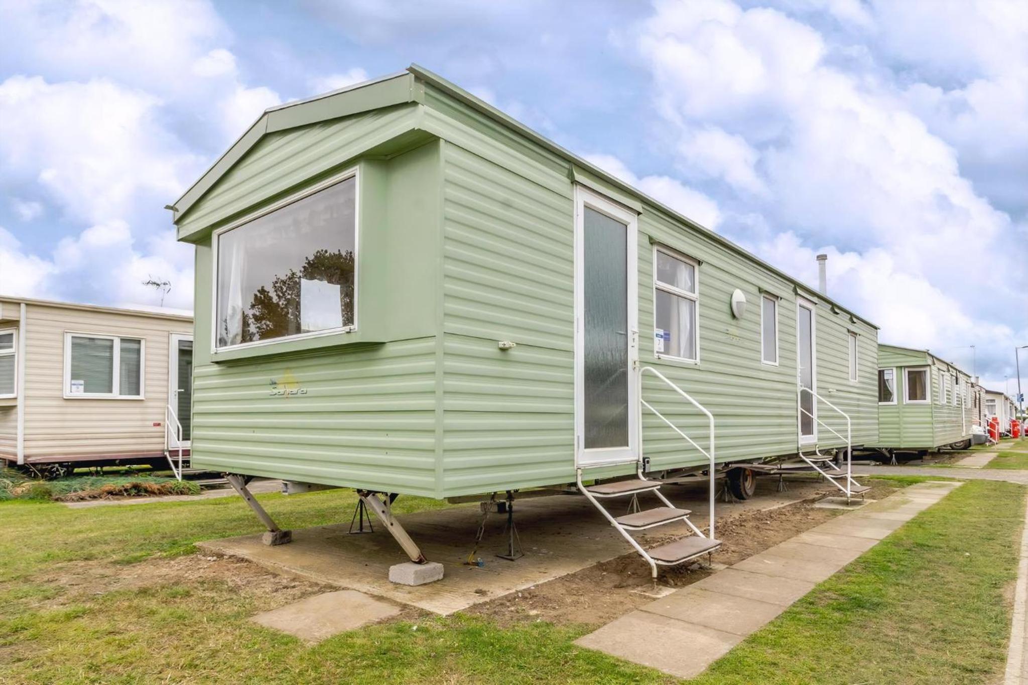 8 Berth Caravan At California Cliffs Holiday Park In Norfolk Ref 50007D view 4