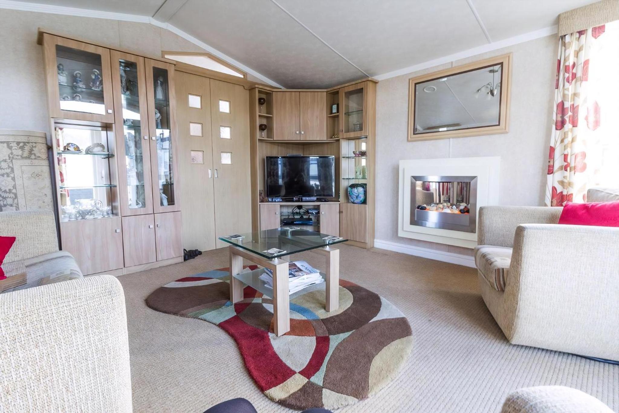 Beautiful, Pet Friendly Caravan By The Beach In Suffolk Ref 40126Nd view 5