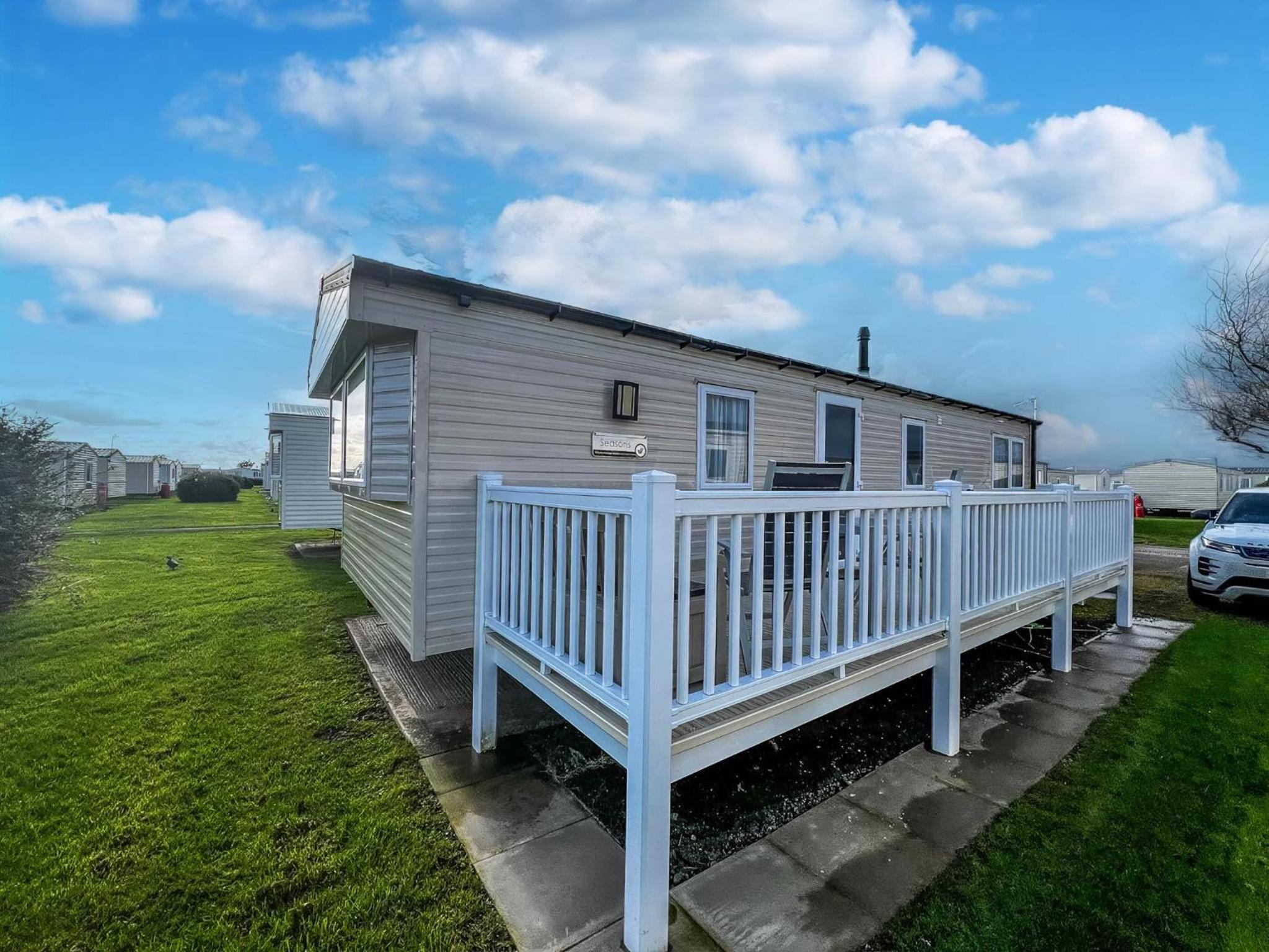 Luxury Caravan With Decking And Wifi At Haven Golden Sands Ref 63069Rc