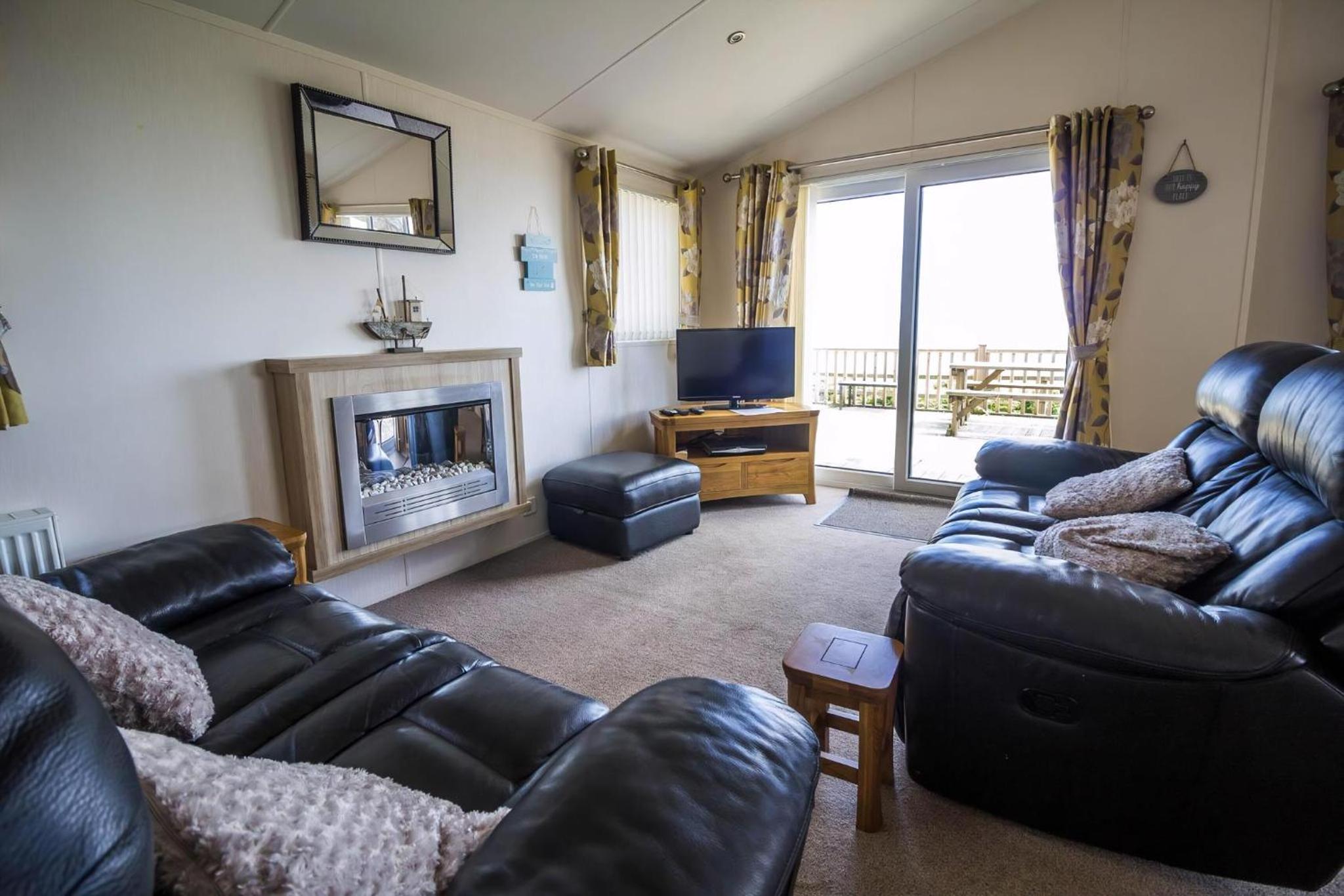 Luxury Lodge With Full Sea Views At Azure Seas In Suffolk Ref 32105Og view 2