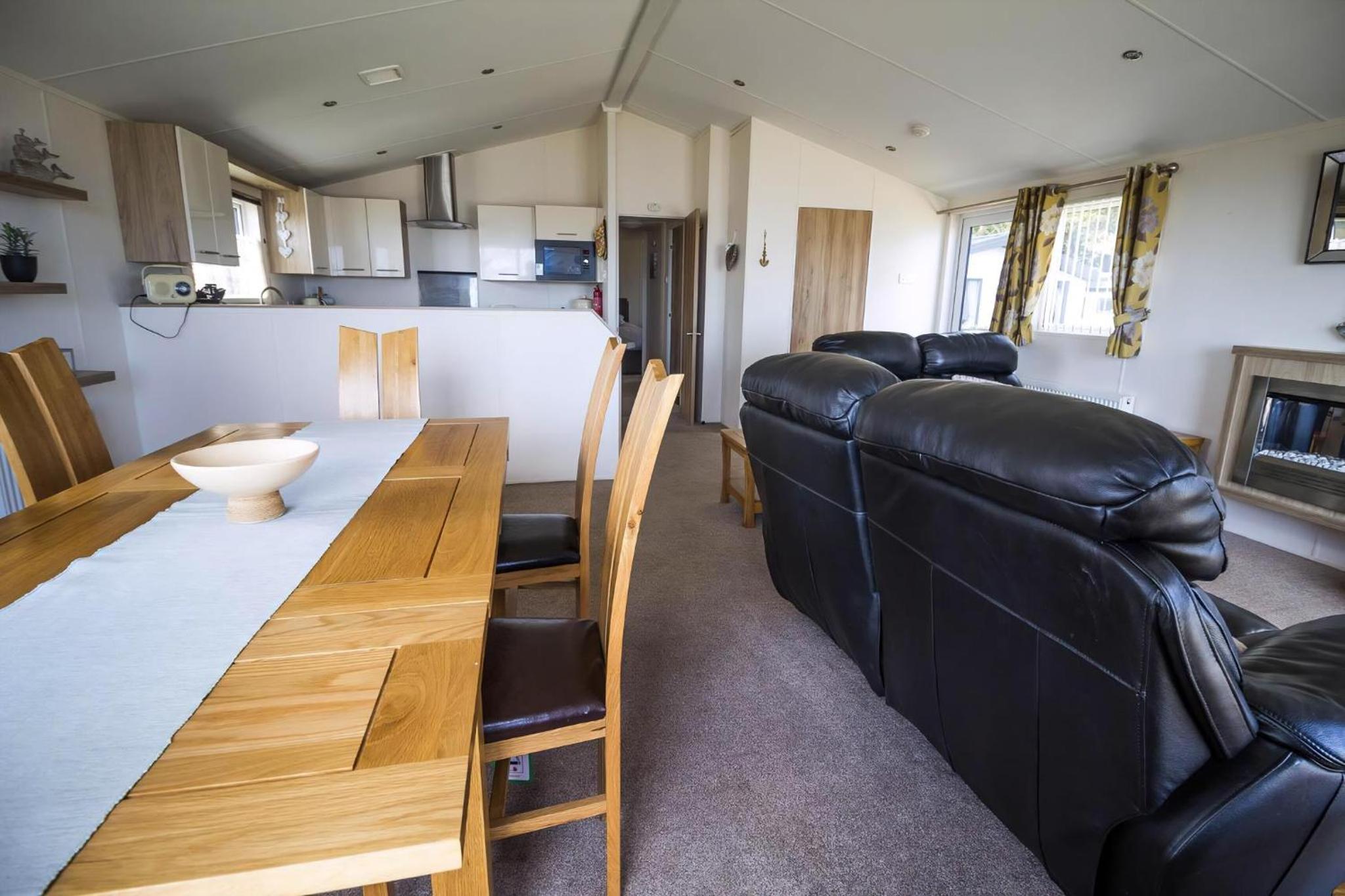 Luxury Lodge With Full Sea Views At Azure Seas In Suffolk Ref 32105Og view 4