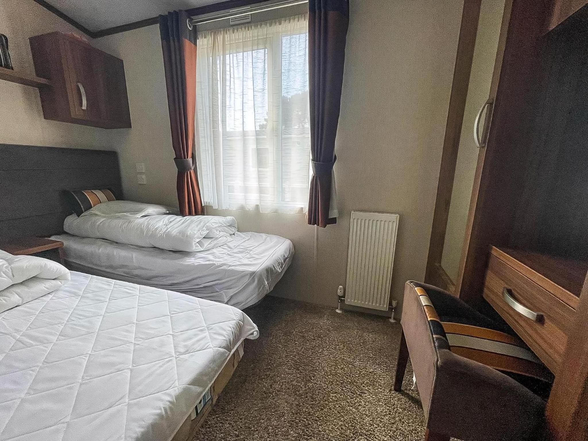 Stunning Lodge With A Lake View At A Haven Holiday Park In Norfolk Ref 11003Pl view 3