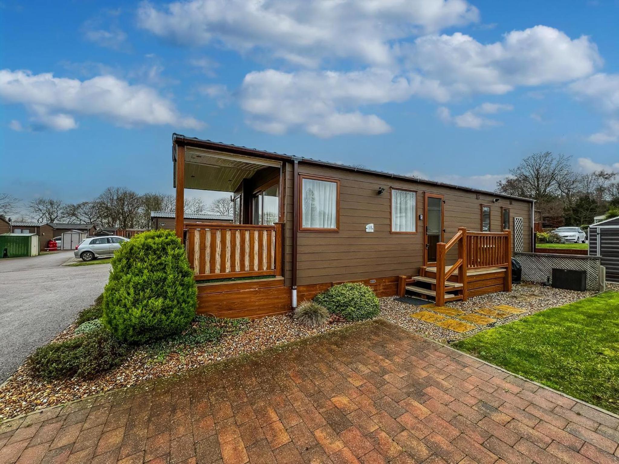 Superb Lodge In Rural Norfolk Near Norwich, With Lake Views Fishing Ref 16018H view 2