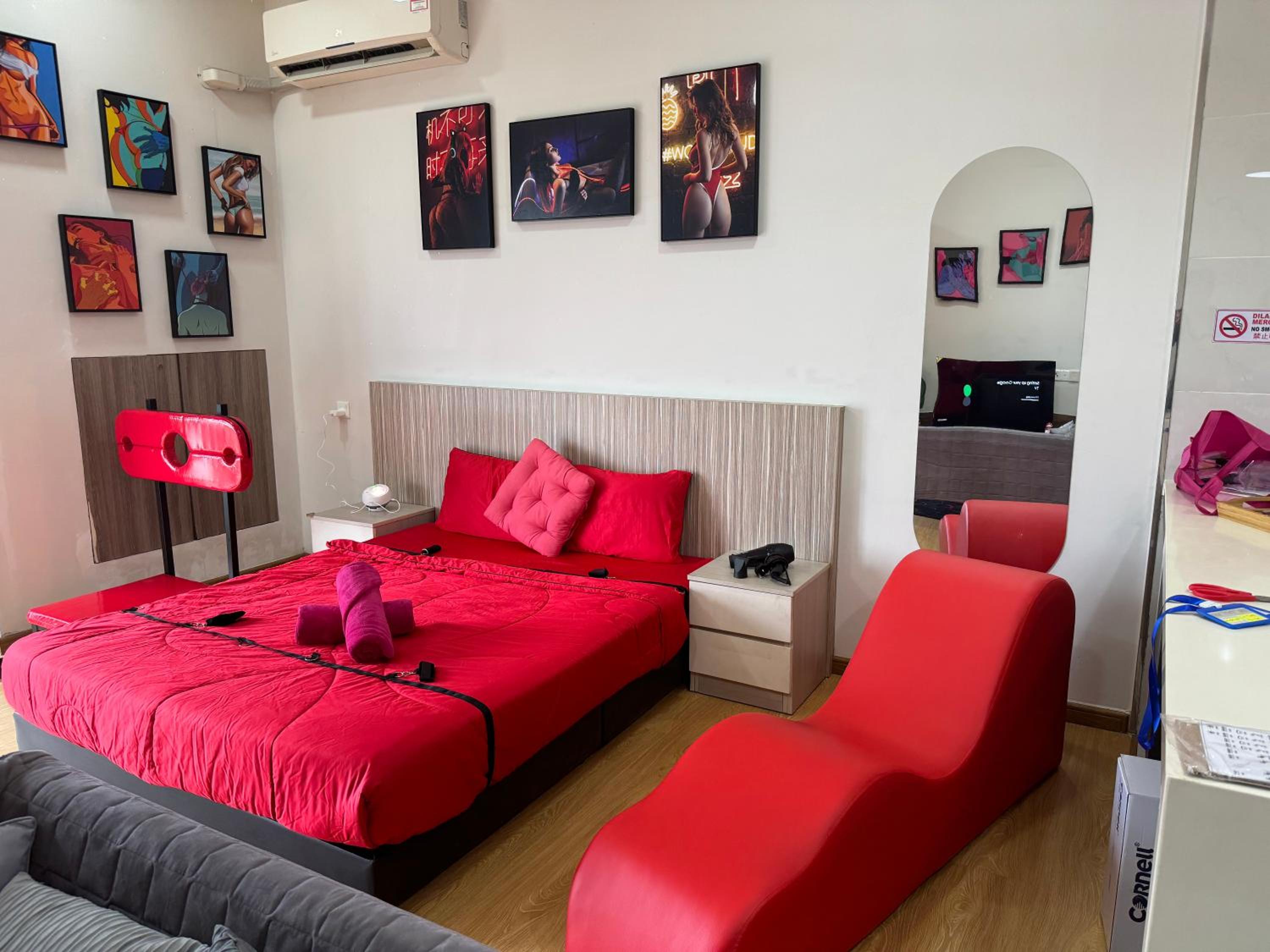 Bay Point Love Bed Danga Bay