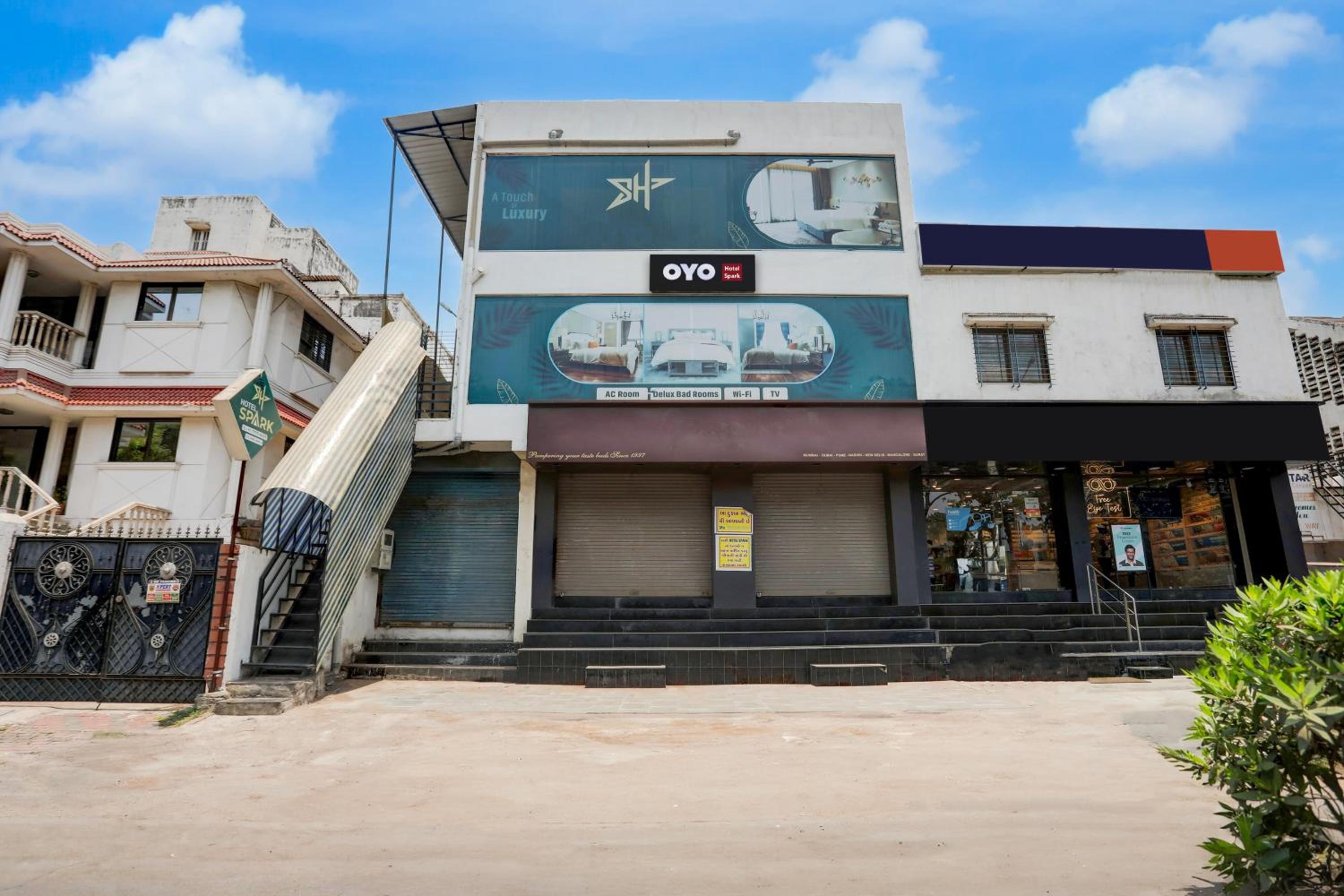 Hotel O Spark